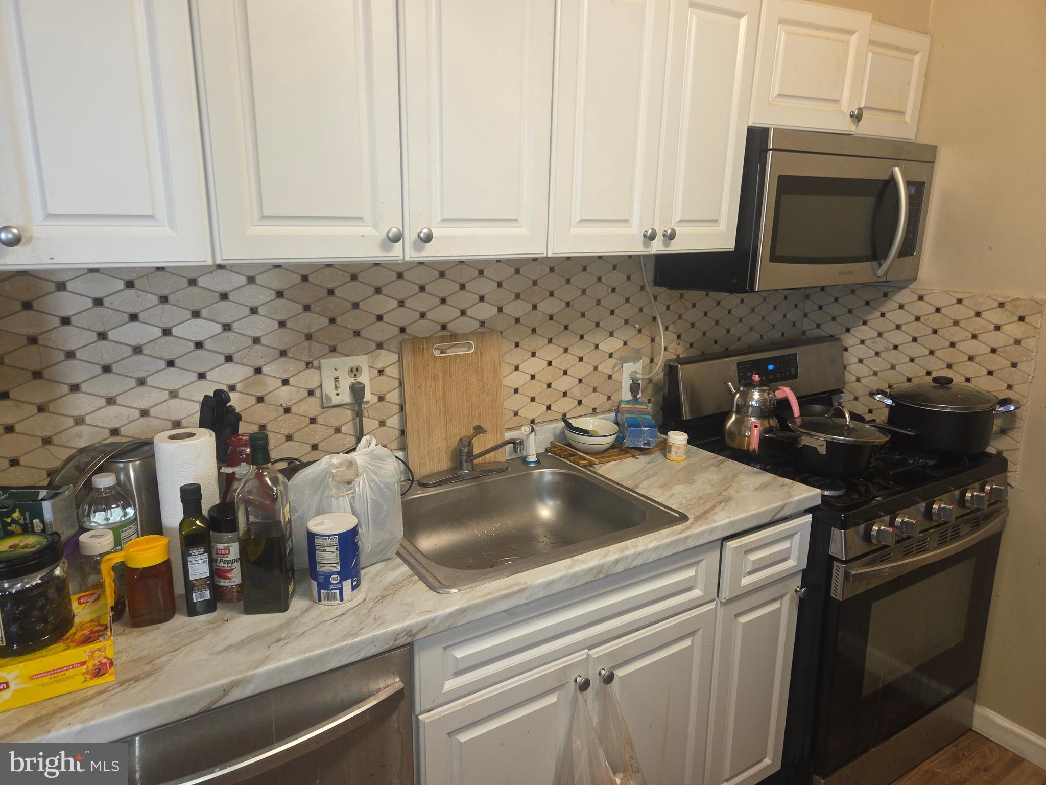 OXON HILL - Residential