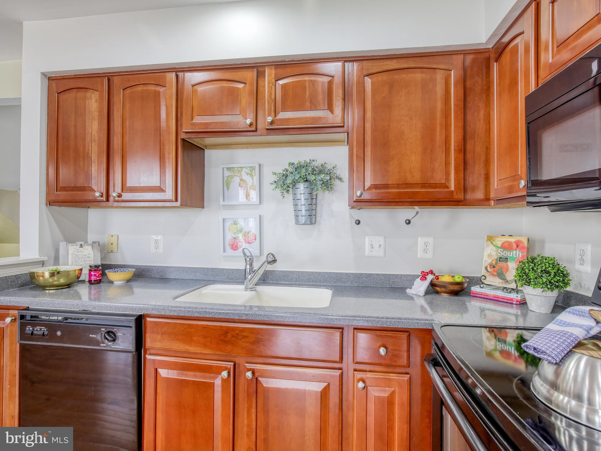 LAKELAND PLACE - Residential