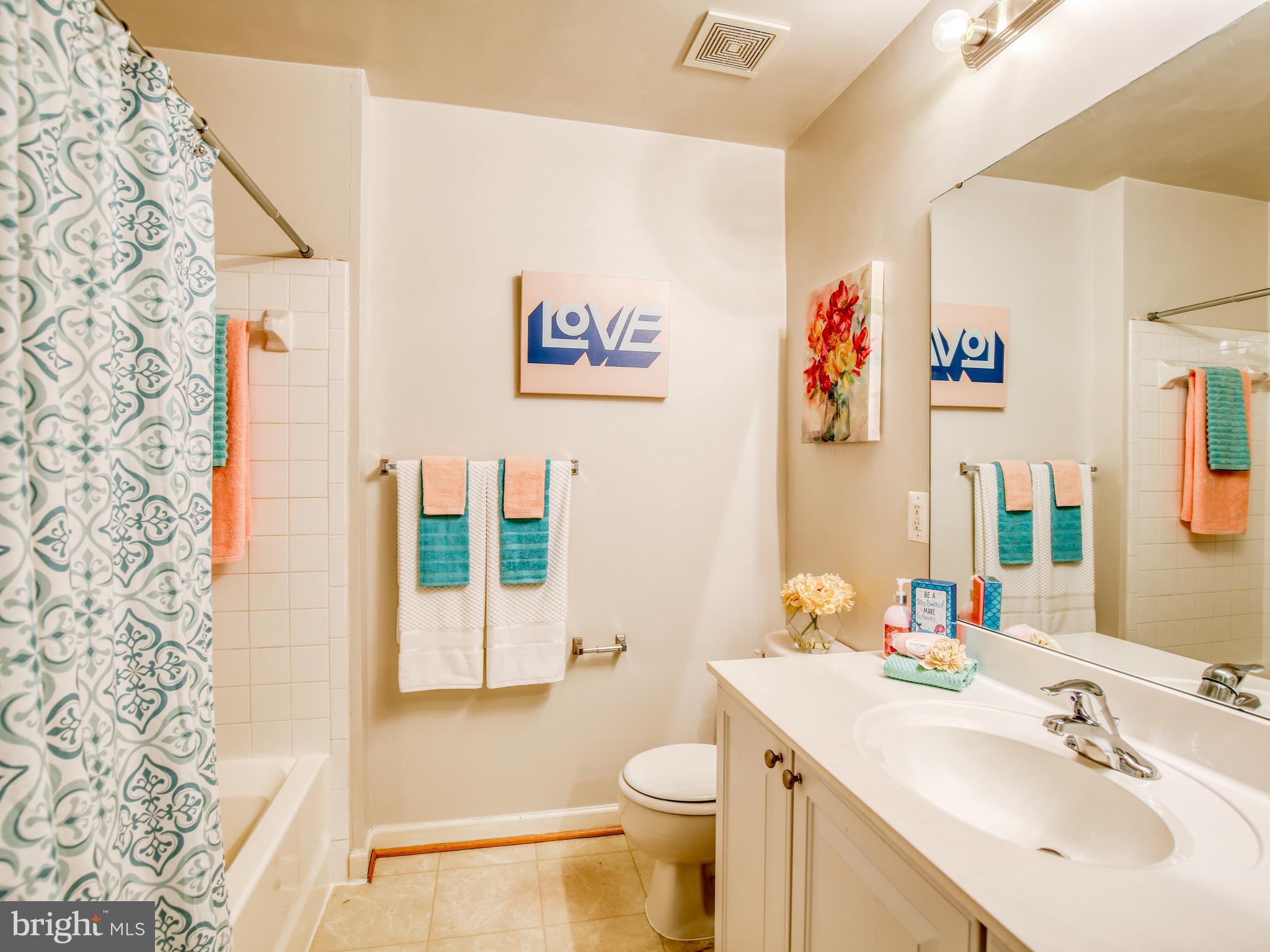 LAKELAND PLACE - Residential