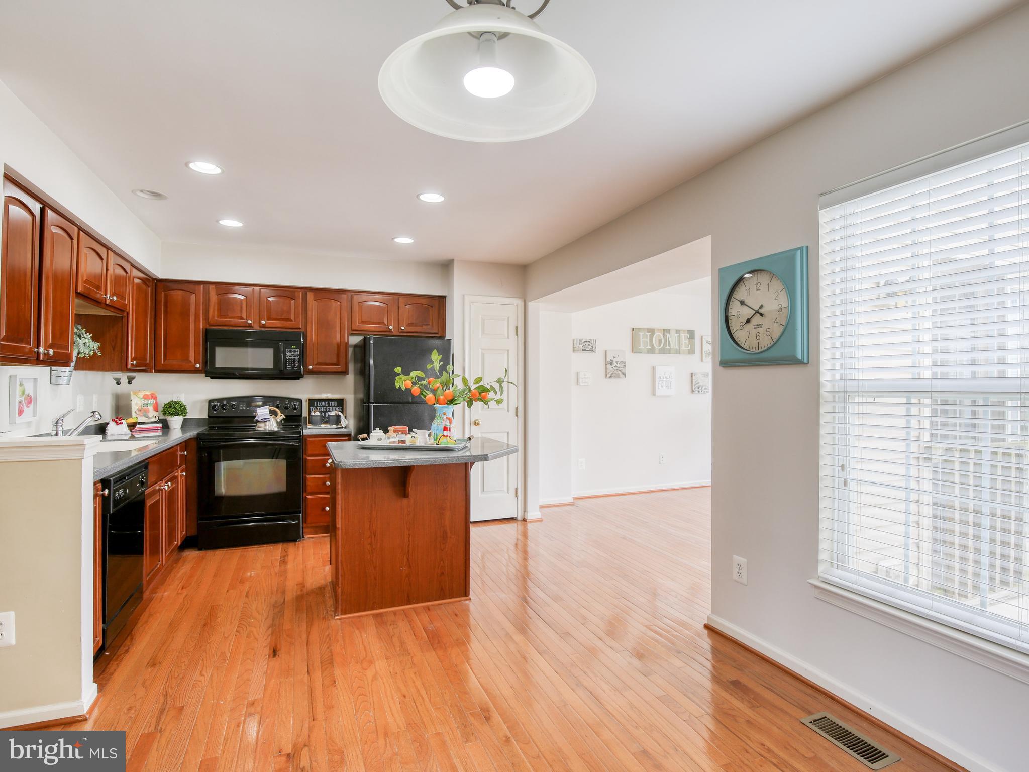 LAKELAND PLACE - Residential