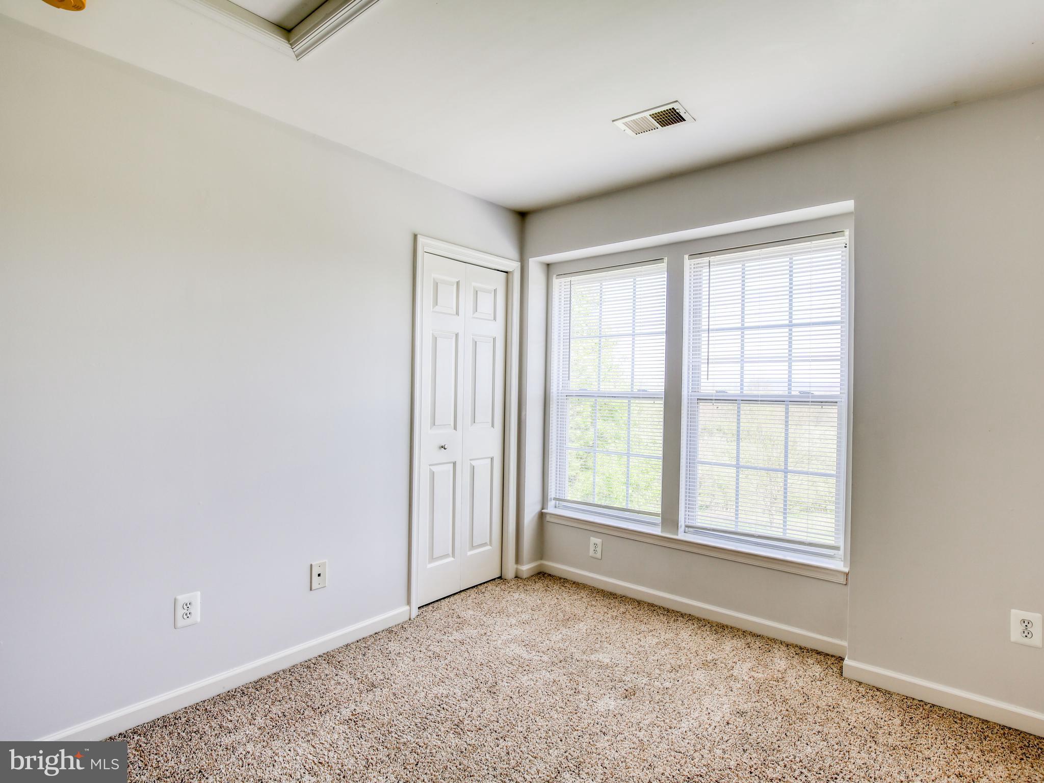 LAKELAND PLACE - Residential