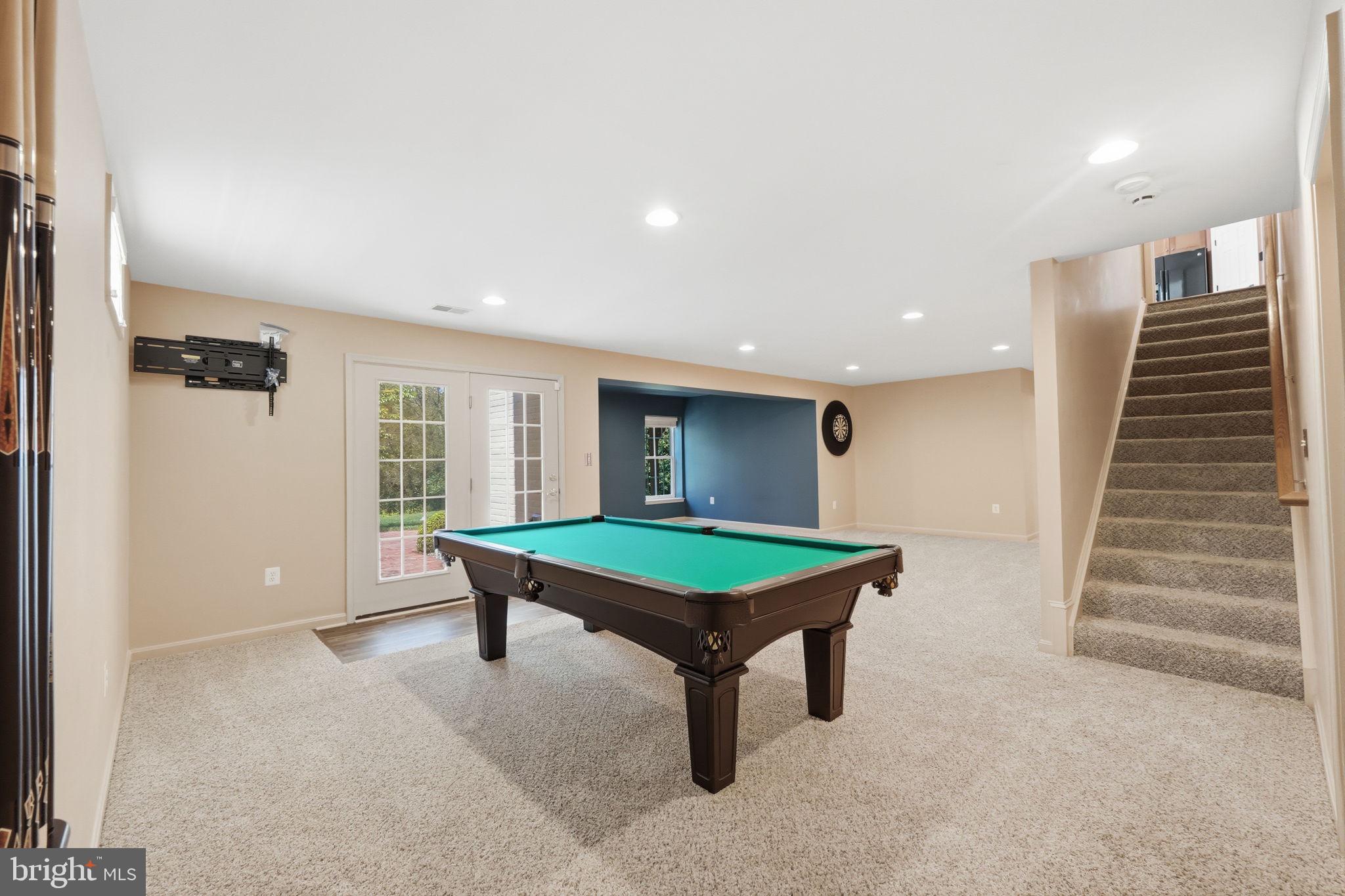 INNISBROOKE - Residential