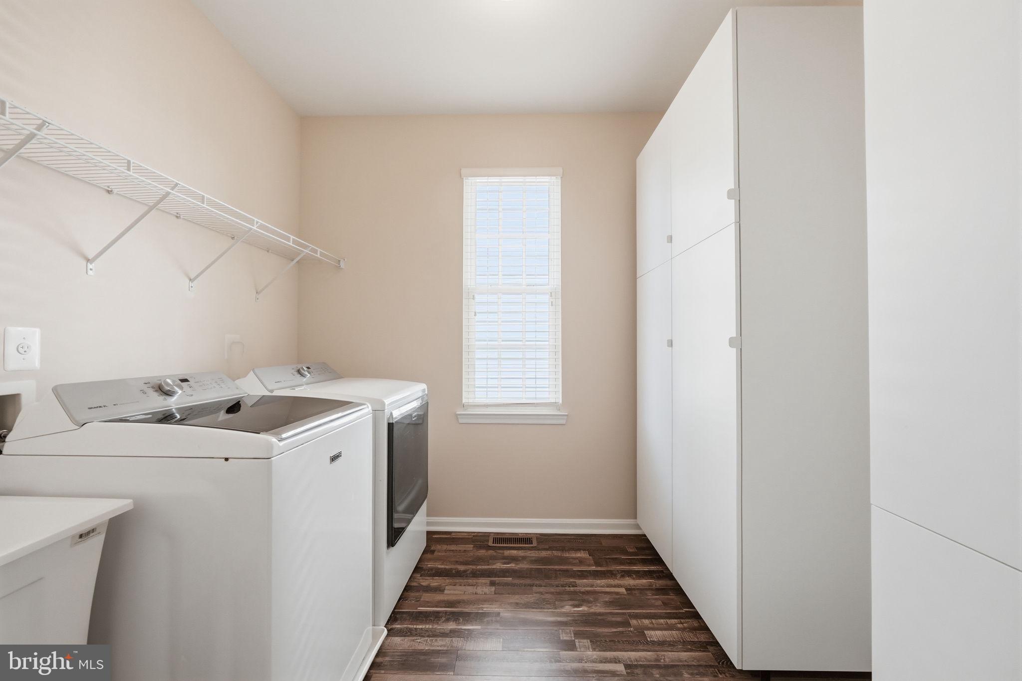 INNISBROOKE - Residential