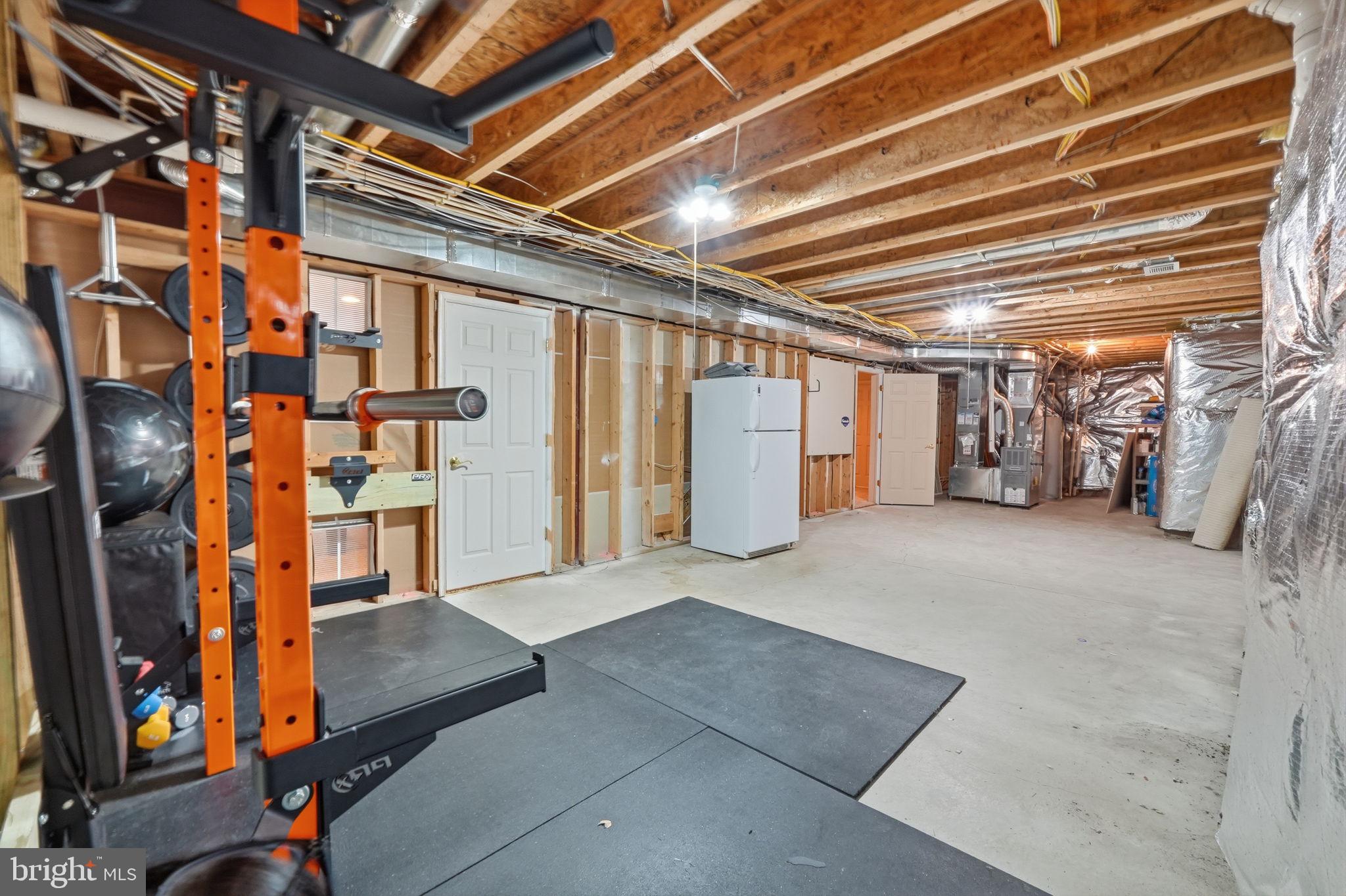 INNISBROOKE - Residential