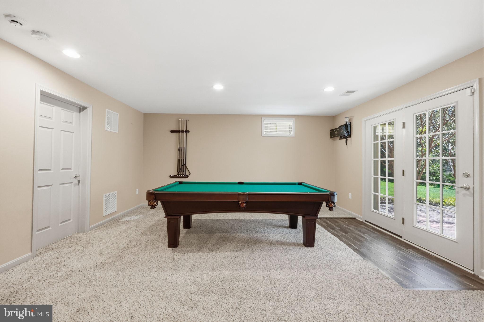 INNISBROOKE - Residential