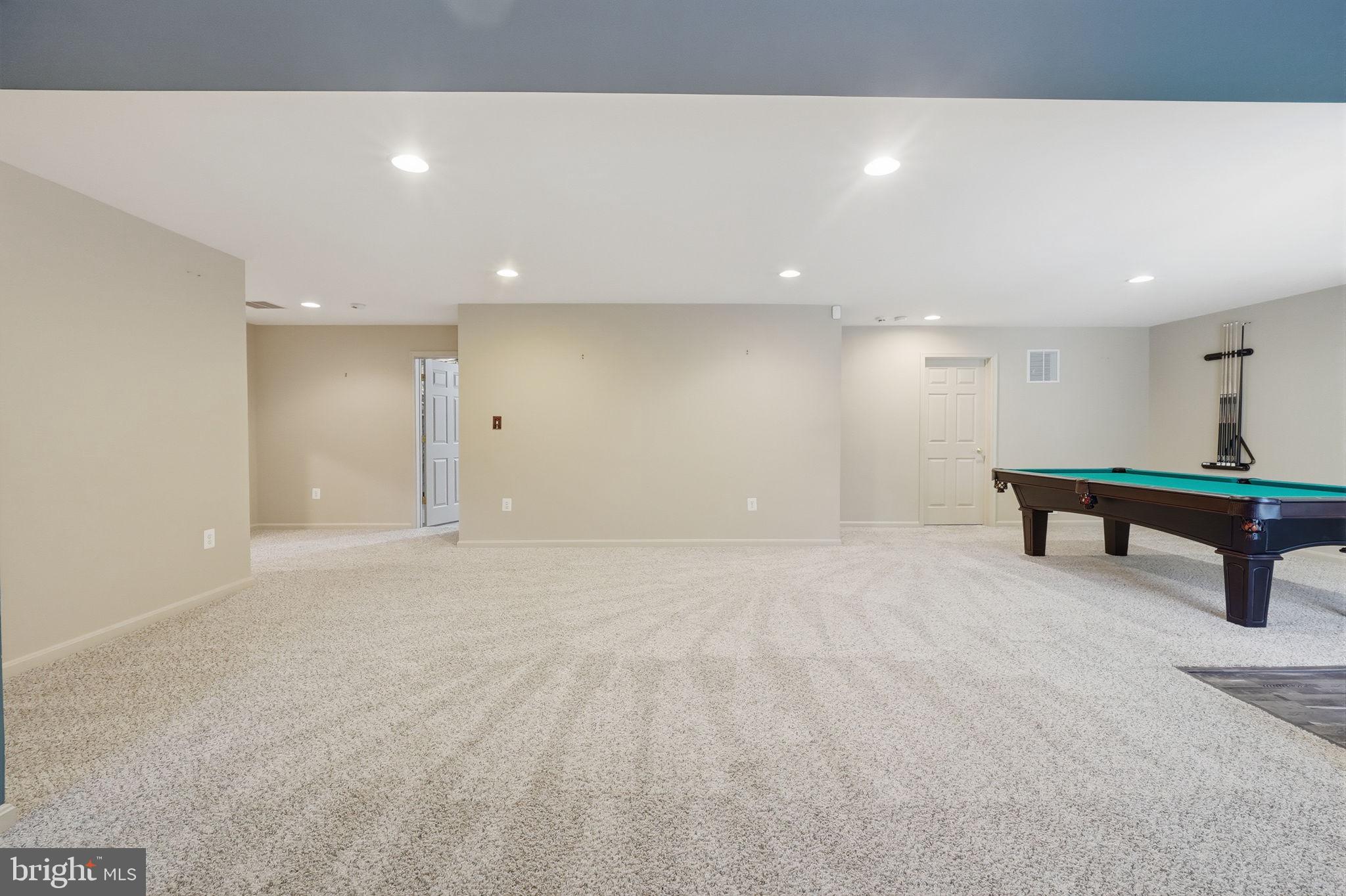 INNISBROOKE - Residential