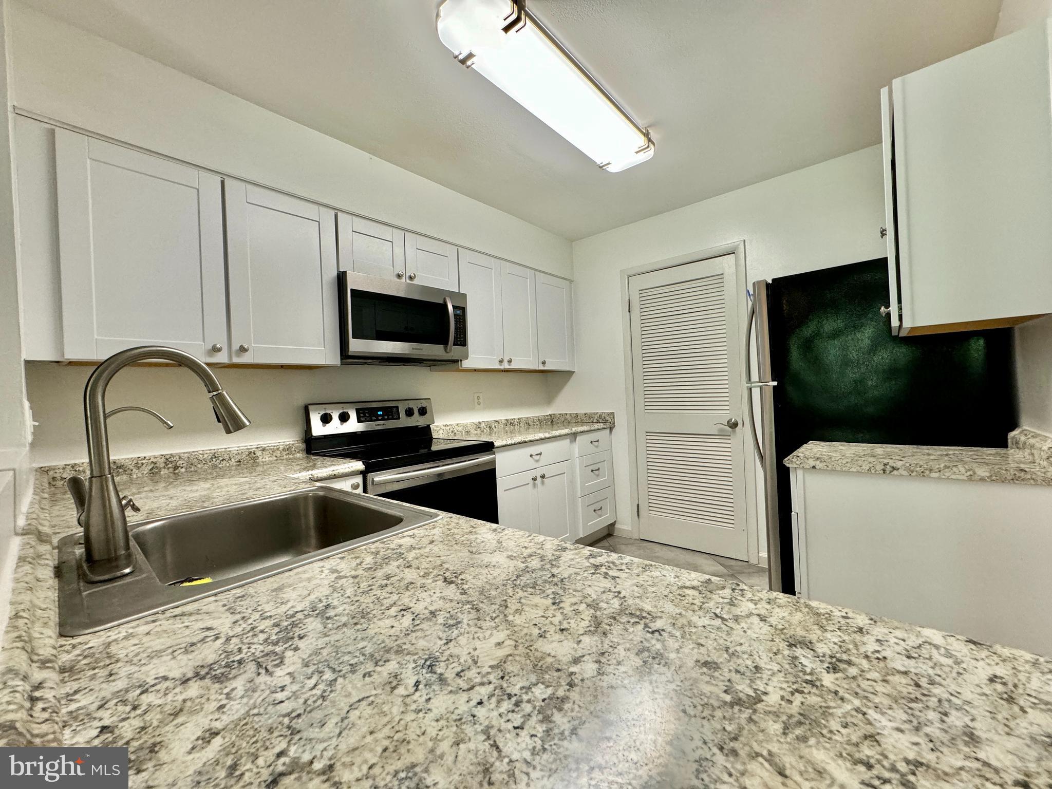 SEQUOYAH - Residential Lease