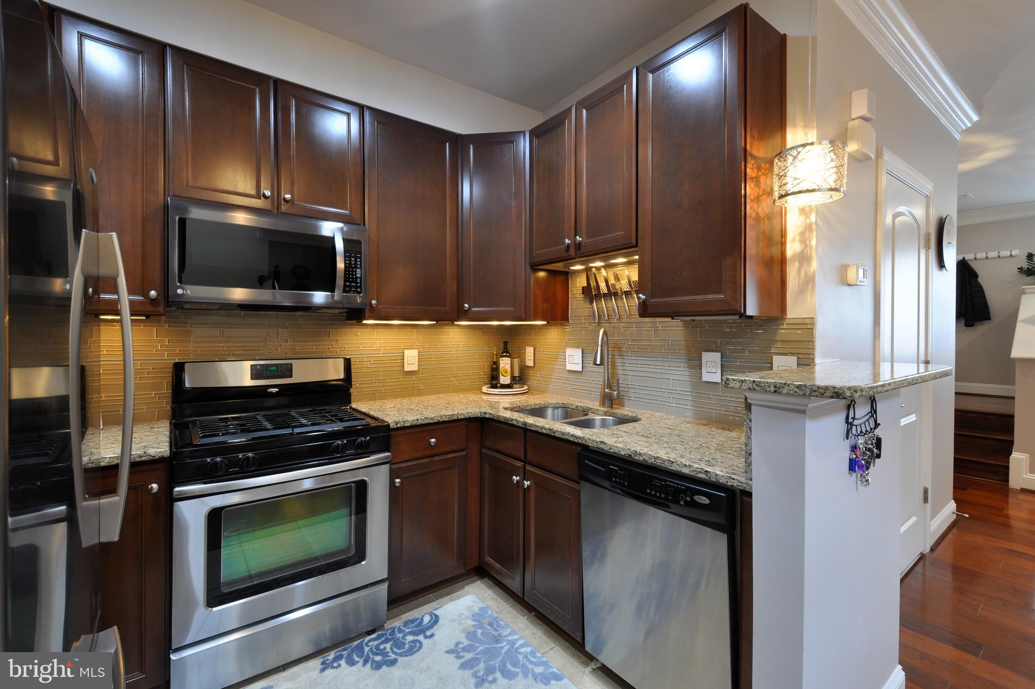 POTOMAC CLUB - Residential