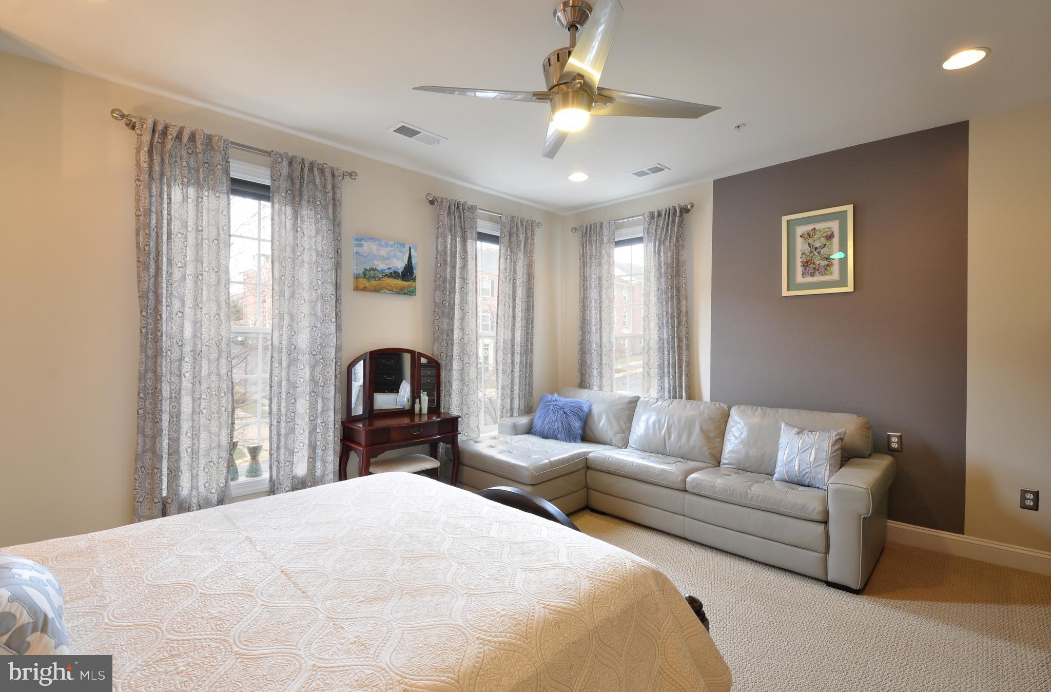 POTOMAC CLUB - Residential