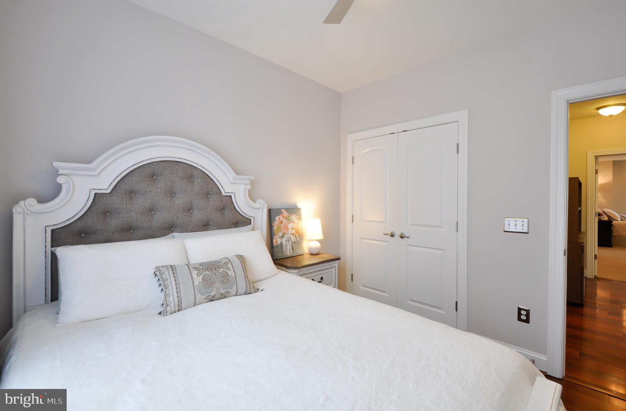 POTOMAC CLUB - Residential