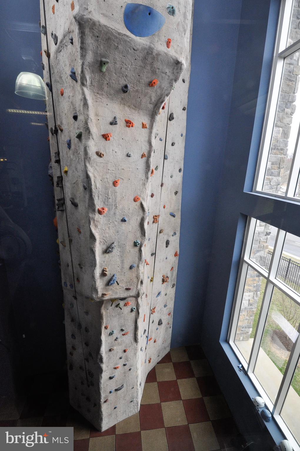 POTOMAC CLUB - Residential