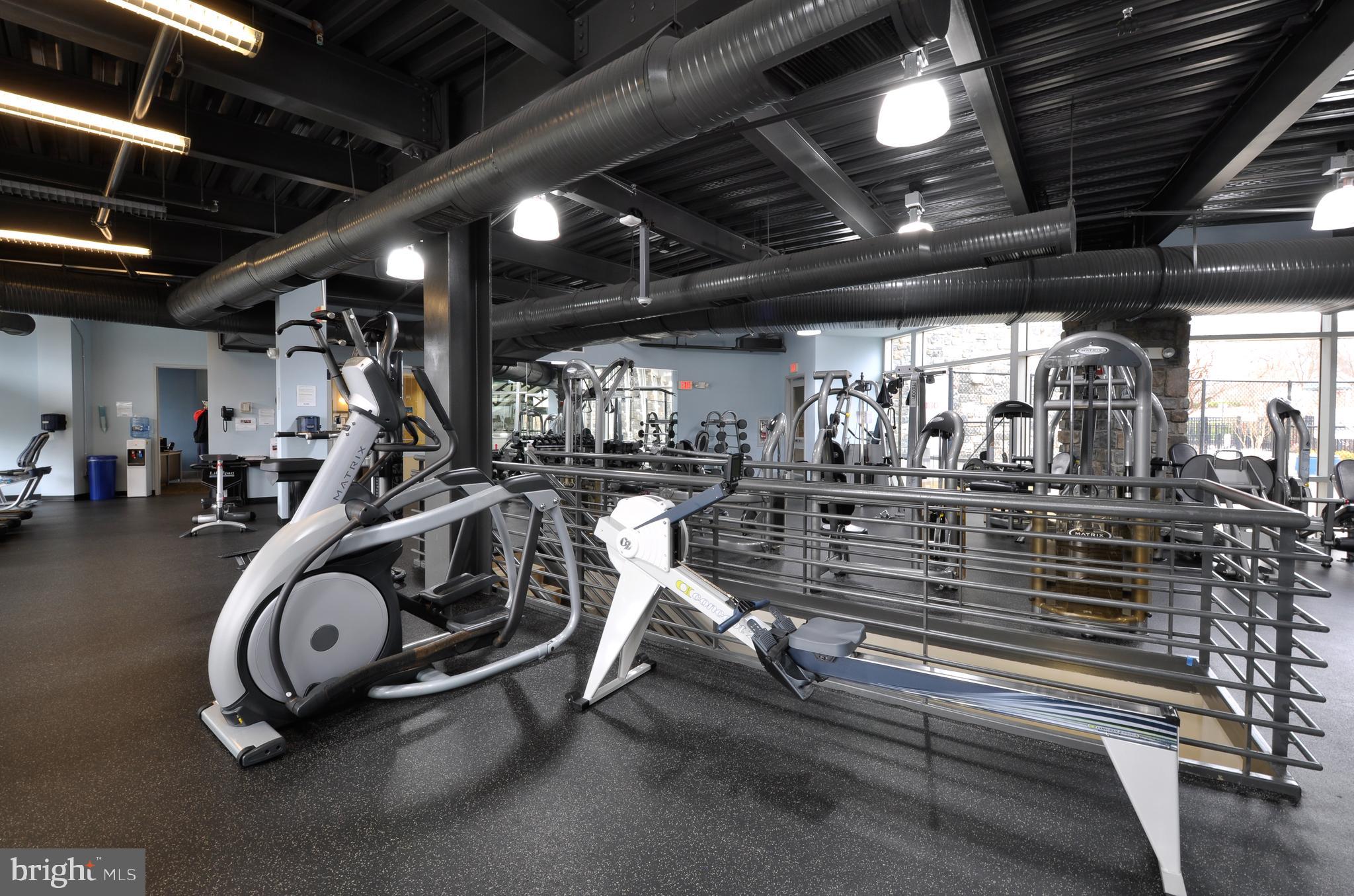 POTOMAC CLUB - Residential