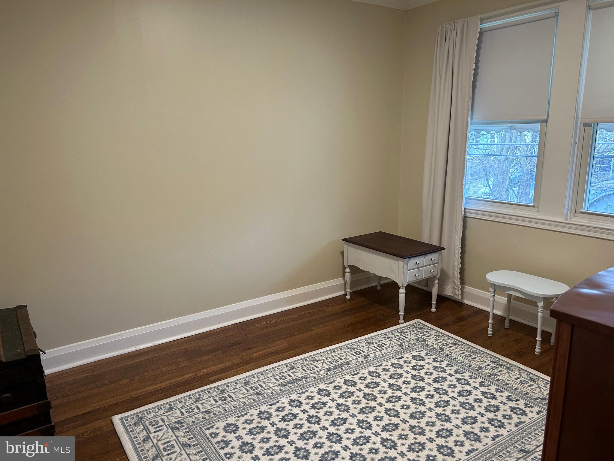 MEDFIELD - Residential