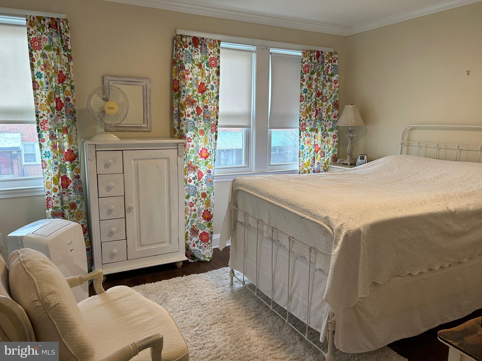 MEDFIELD - Residential