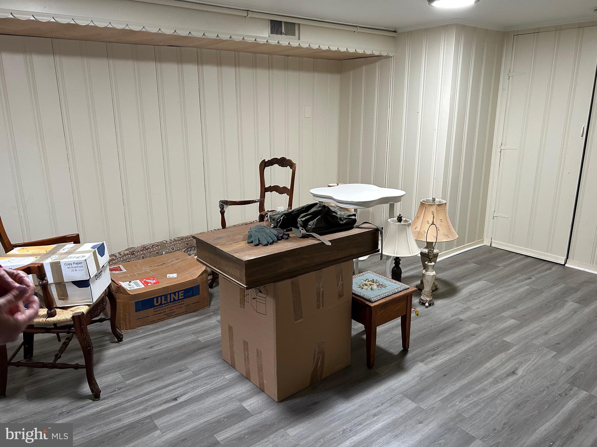 MEDFIELD - Residential