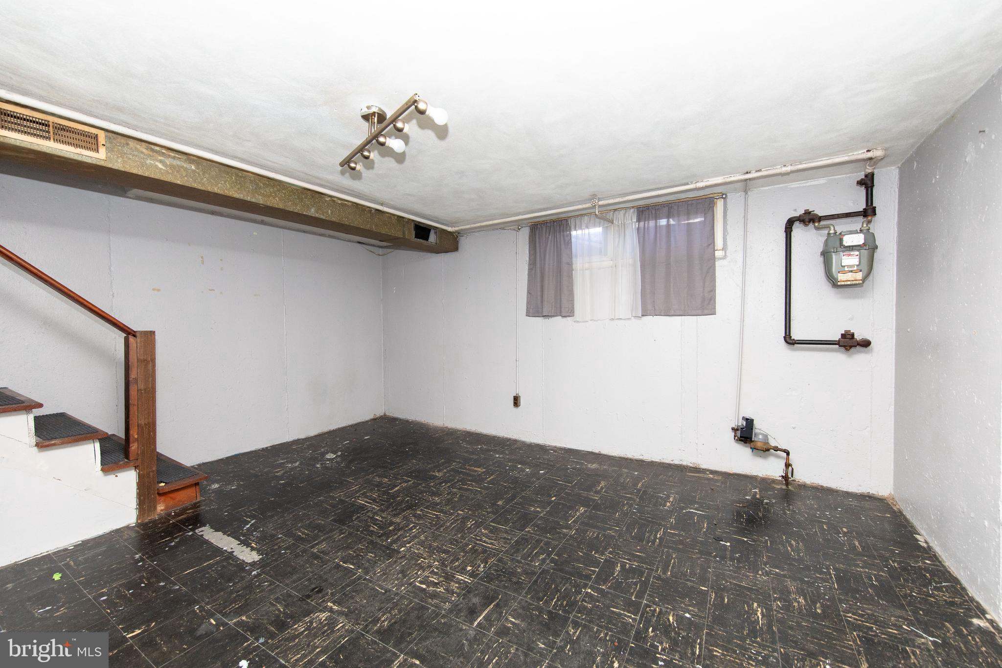 ROXBOROUGH - Residential