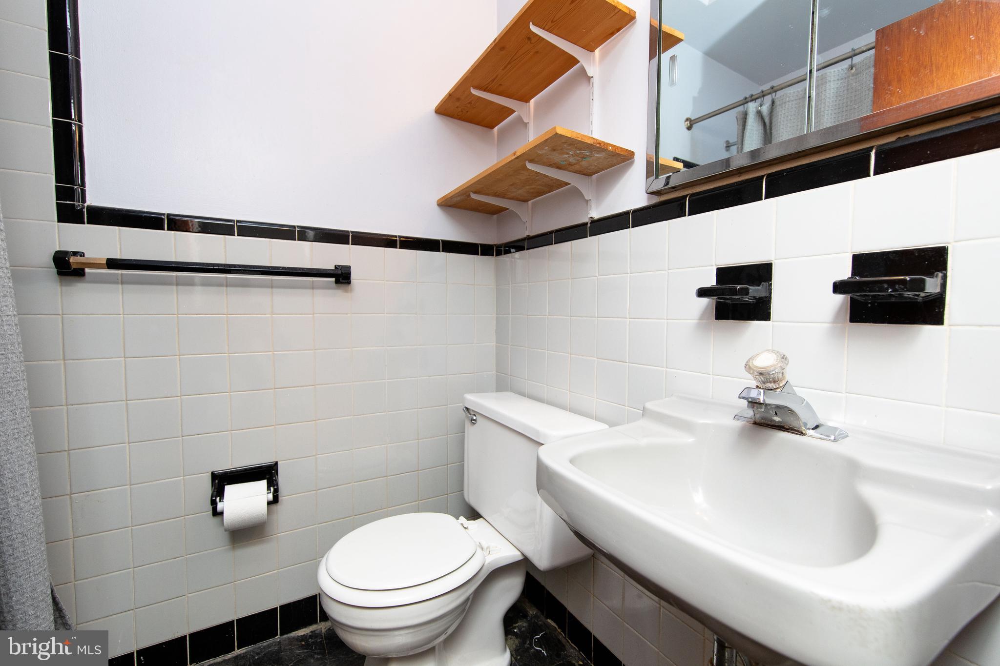 ROXBOROUGH - Residential