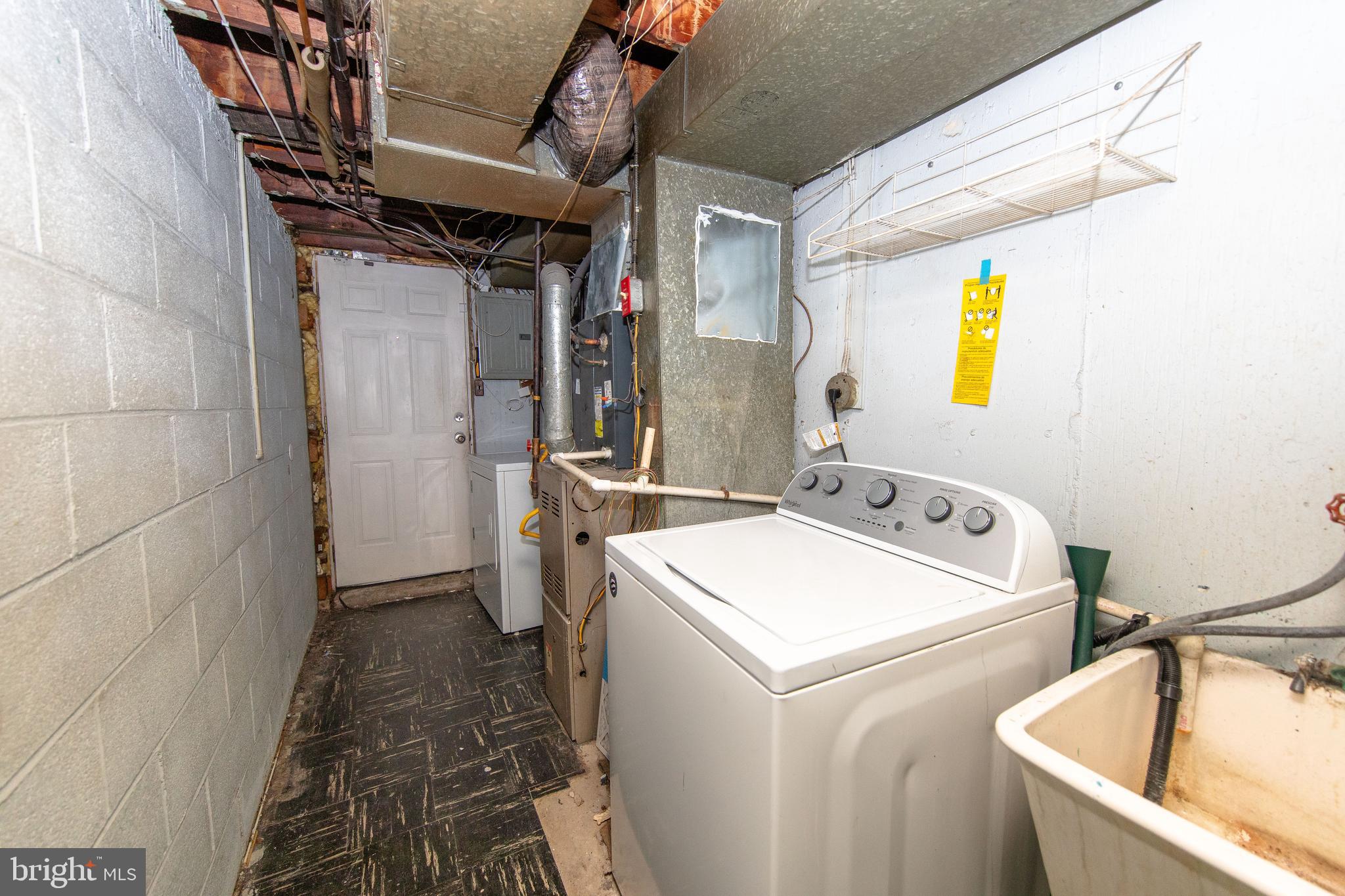 ROXBOROUGH - Residential