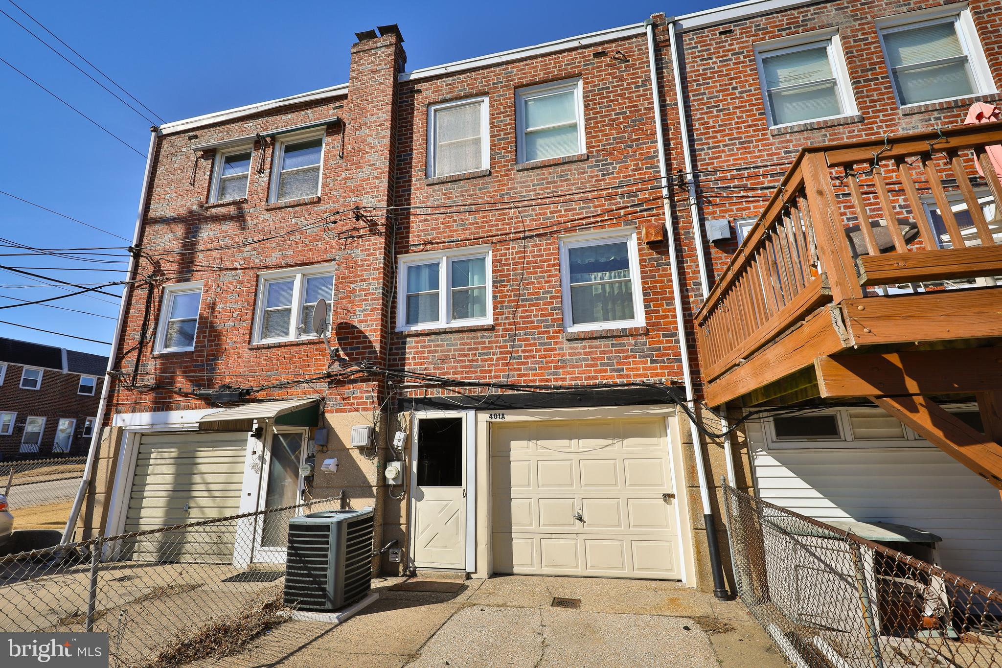 ROXBOROUGH - Residential