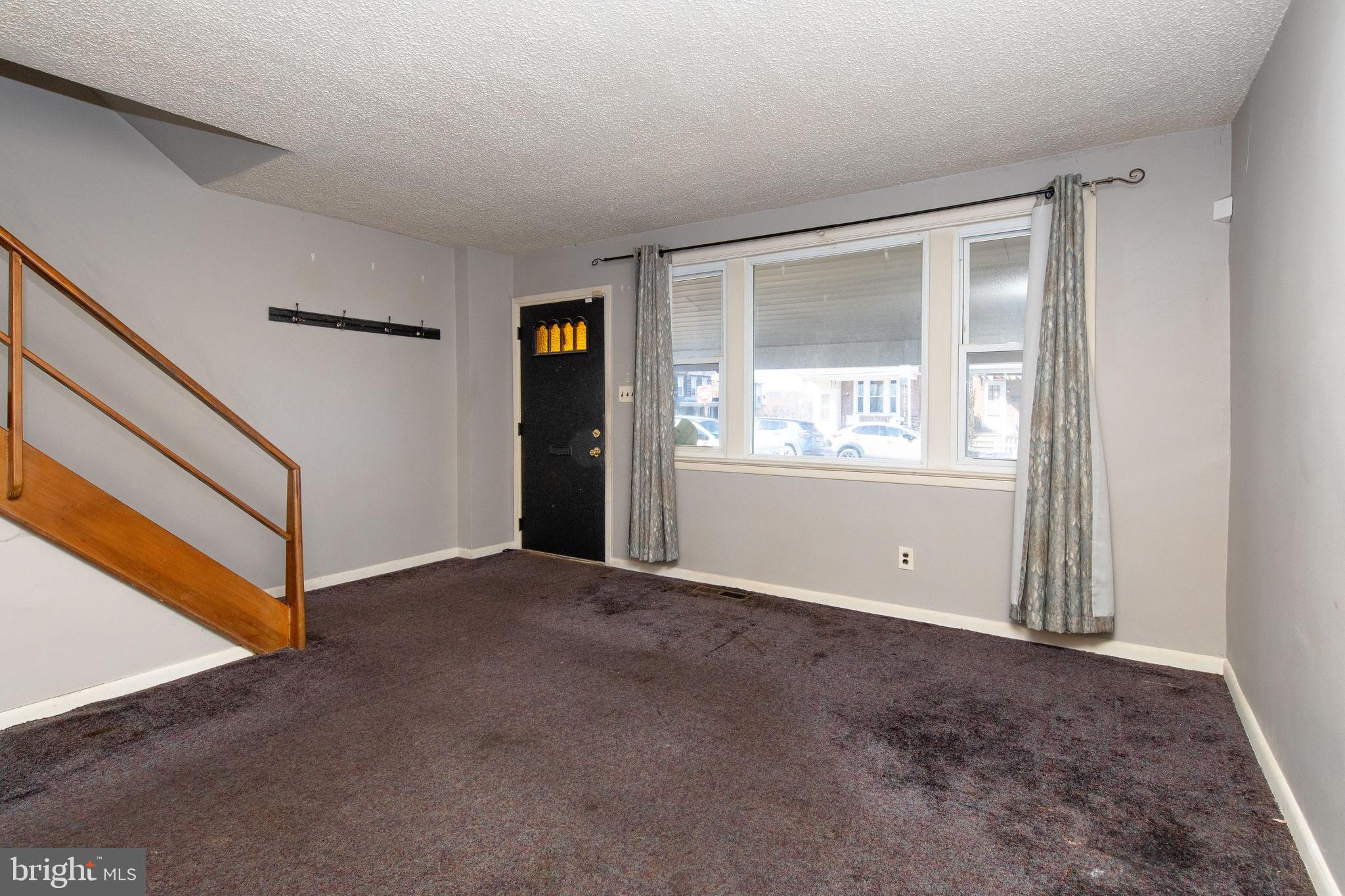 ROXBOROUGH - Residential