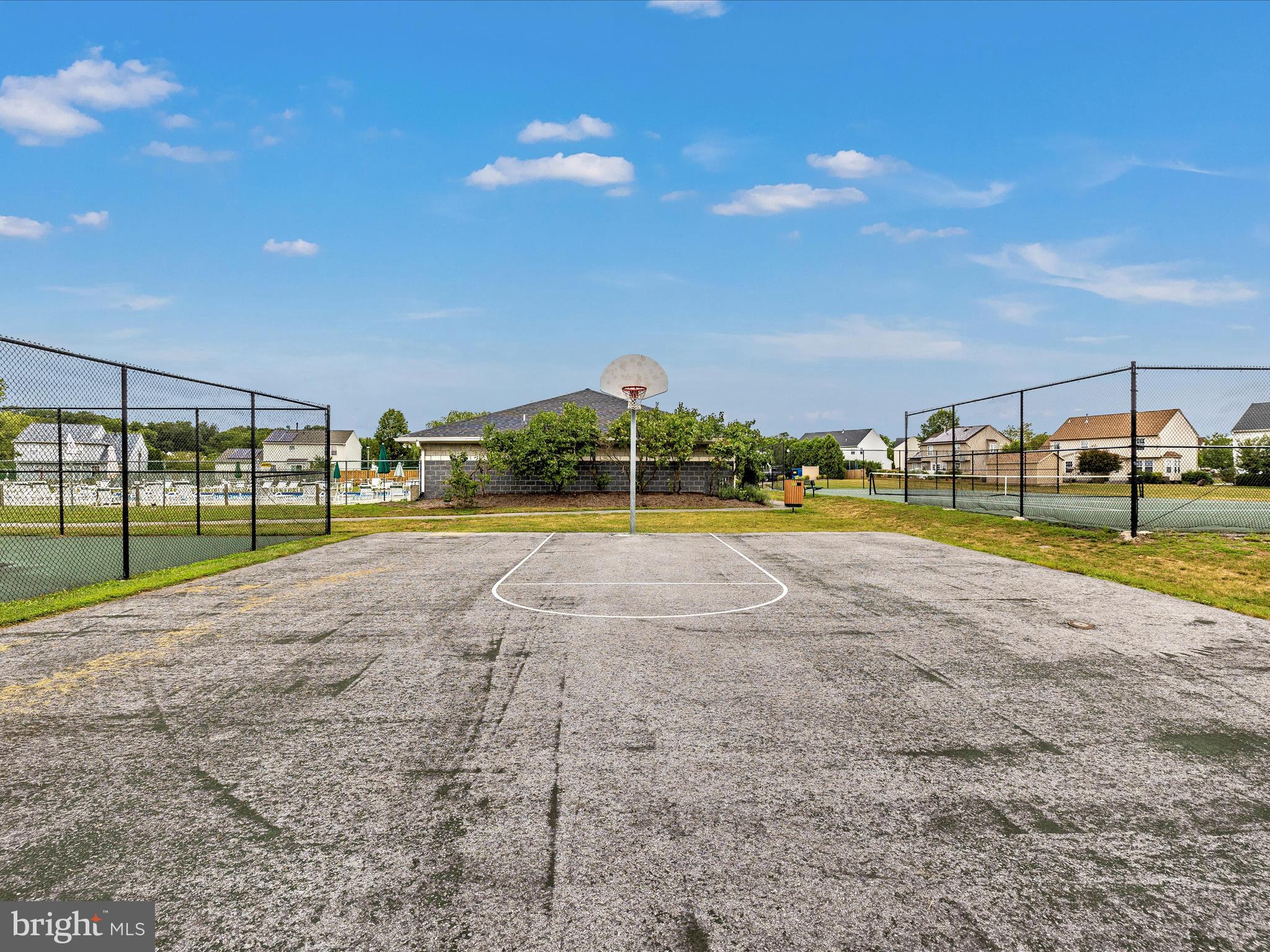 ST JAMES VILLAGE NORTH - Residential