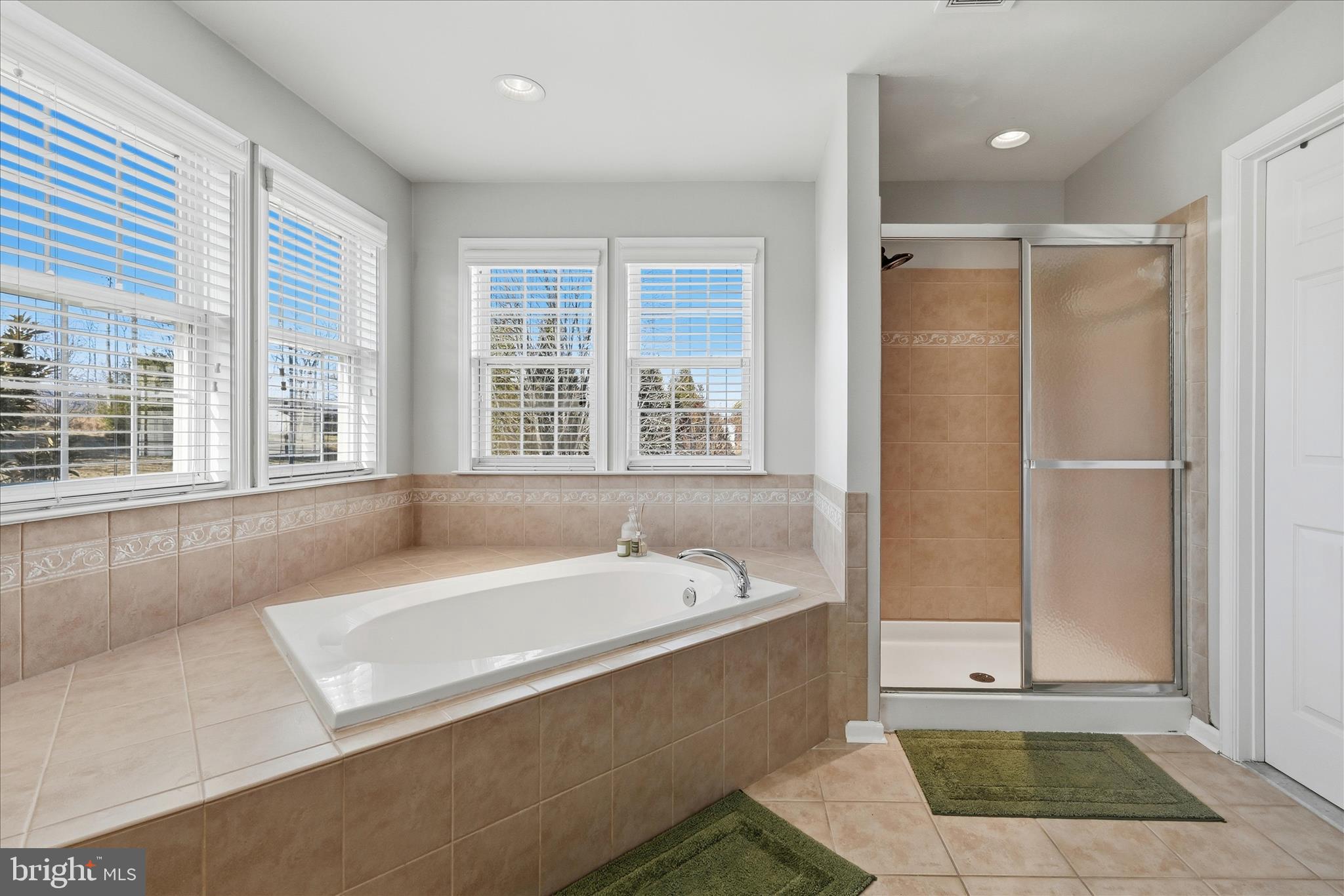 THE GALLERY - Residential