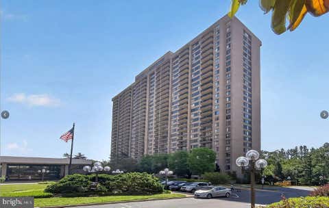 Photo of 3705 S George Mason Drive #706S, FALLS CHURCH, VA 22041 (MLS # VAFX2333626)