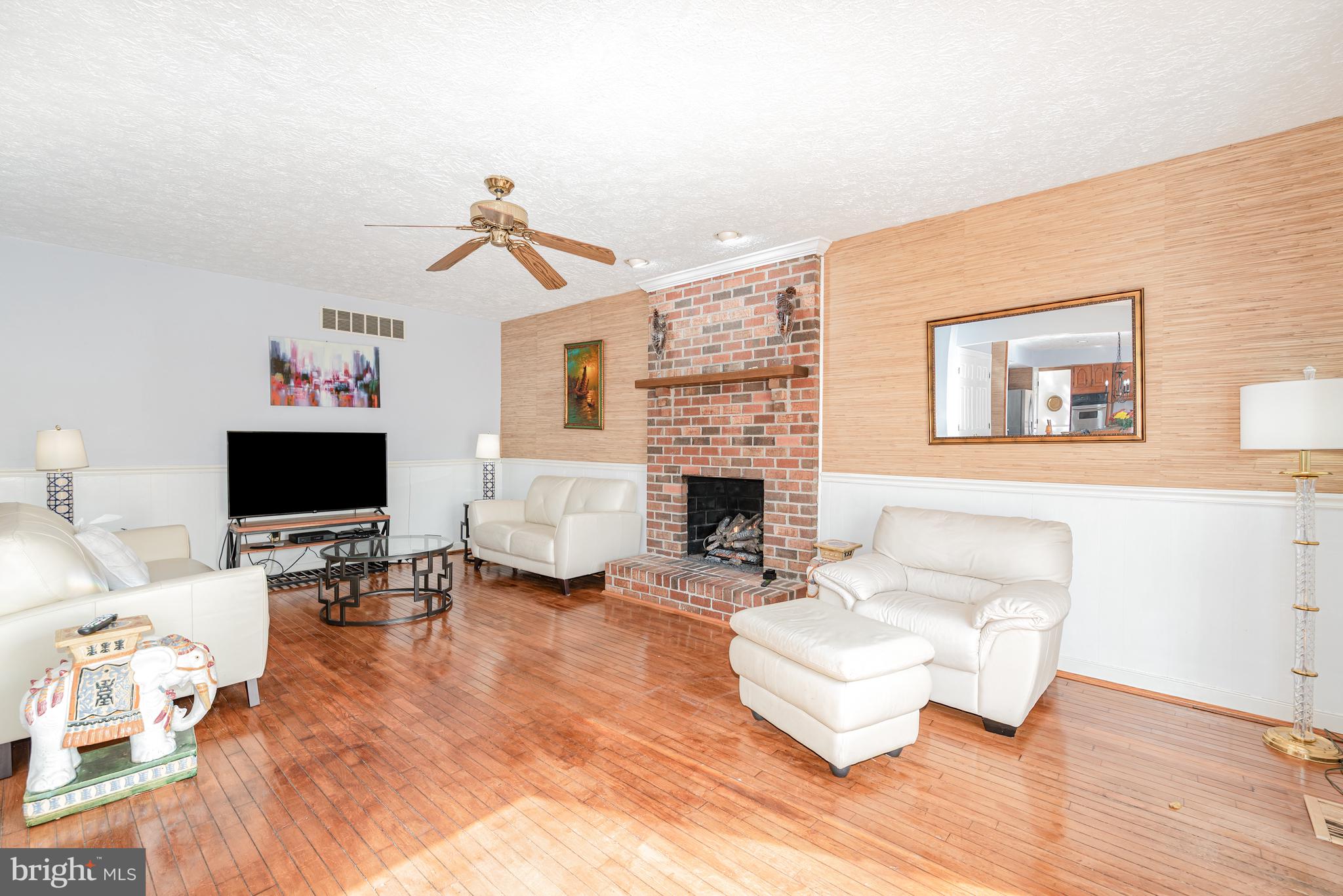 OVERVIEW MANOR - Residential