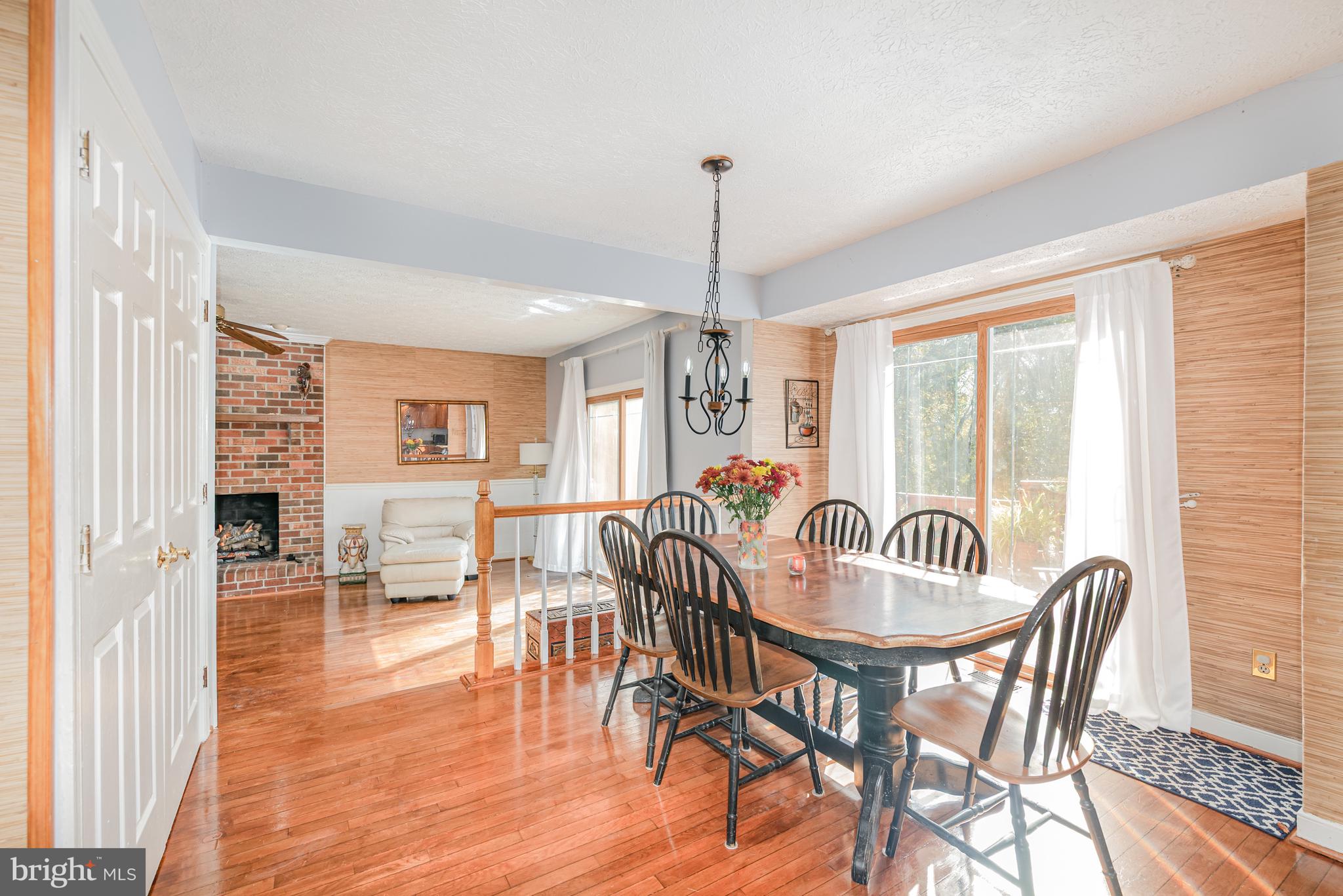 OVERVIEW MANOR - Residential