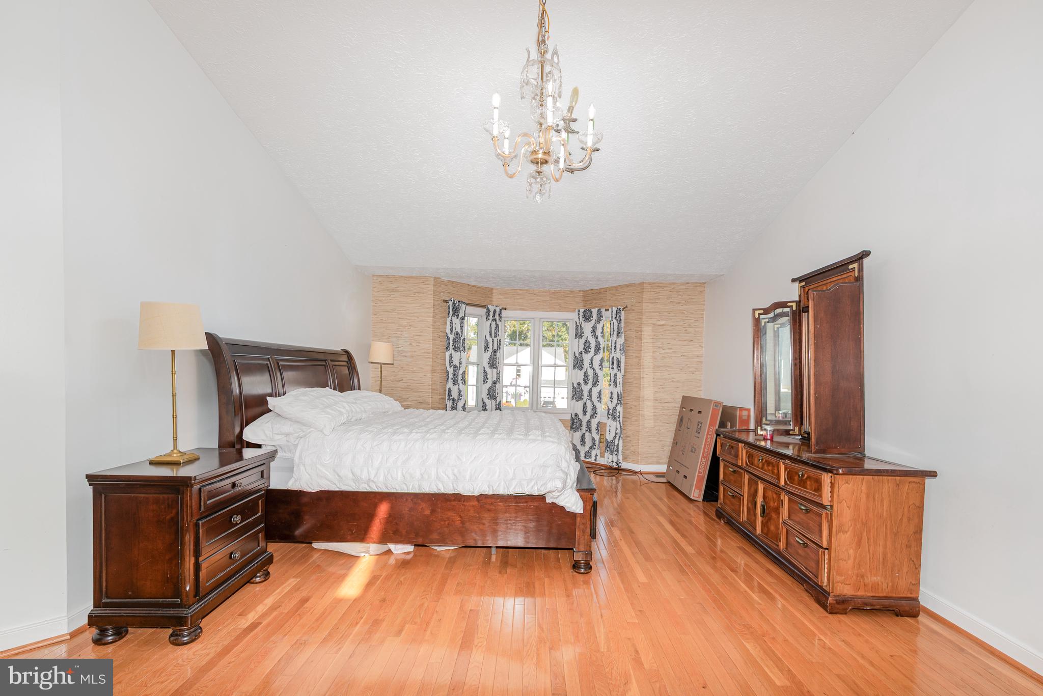 OVERVIEW MANOR - Residential