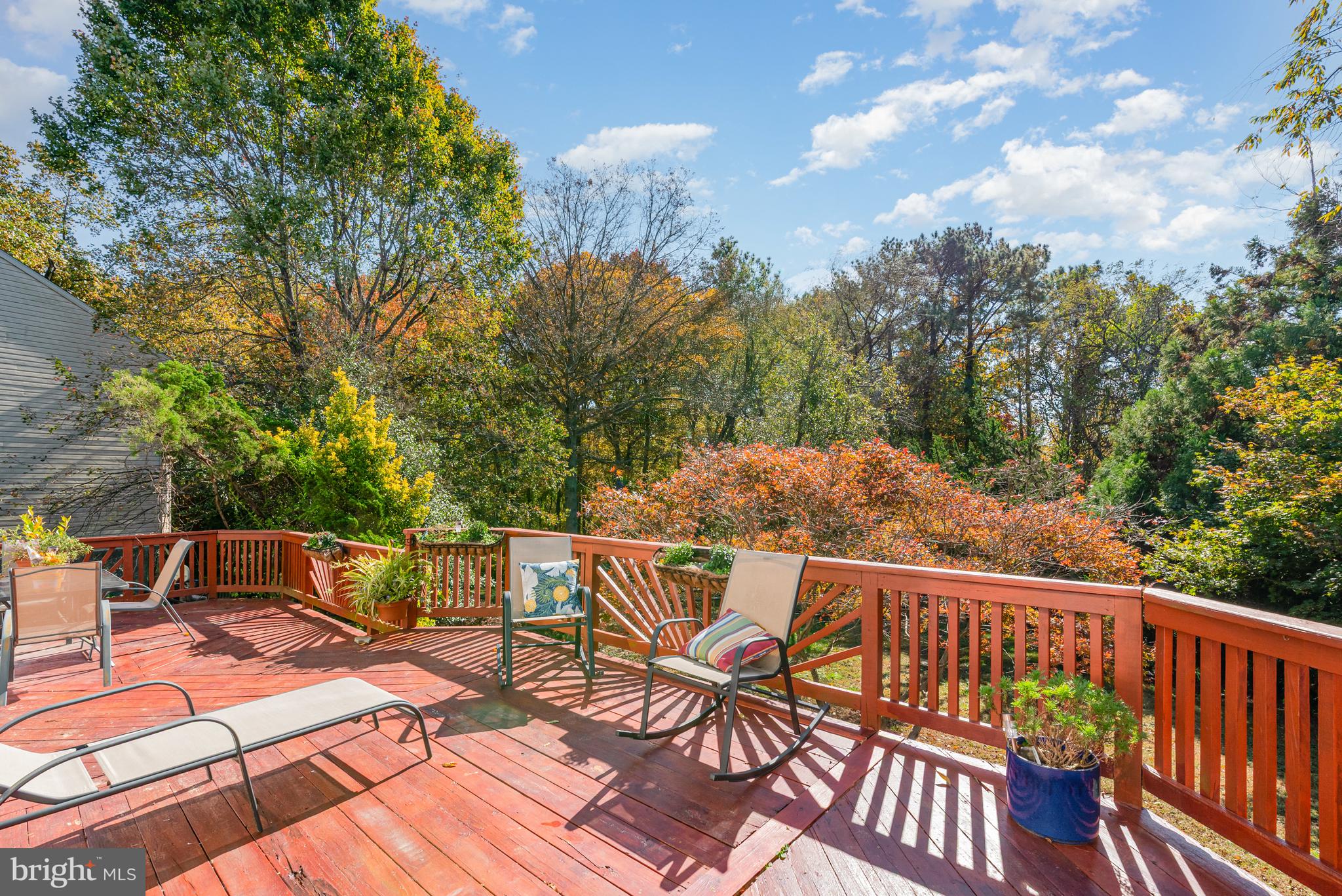 OVERVIEW MANOR - Residential