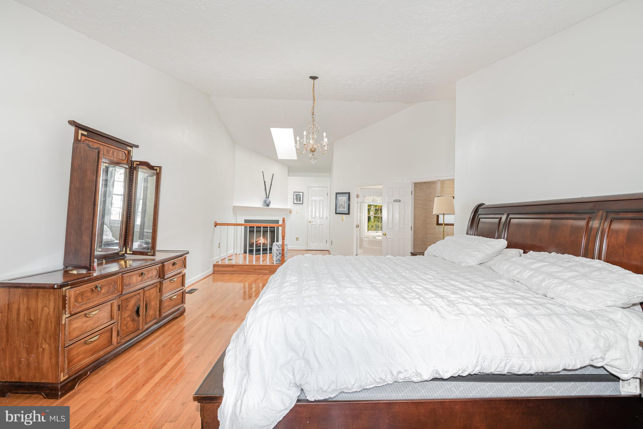 OVERVIEW MANOR - Residential