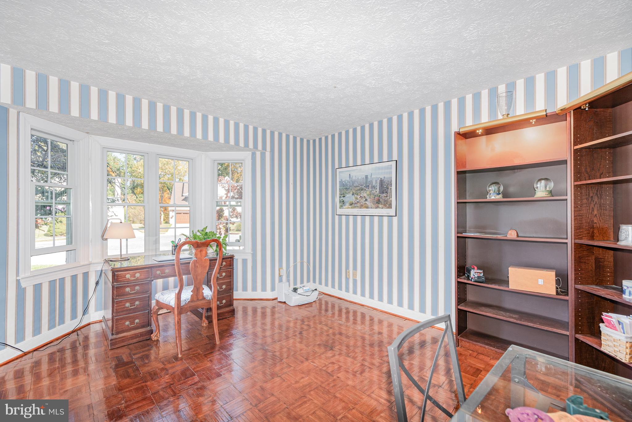 OVERVIEW MANOR - Residential