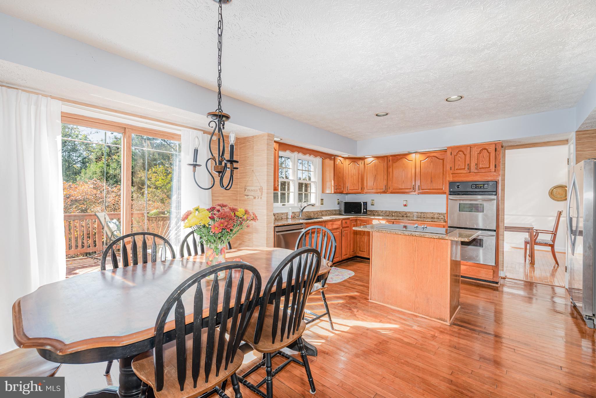 OVERVIEW MANOR - Residential