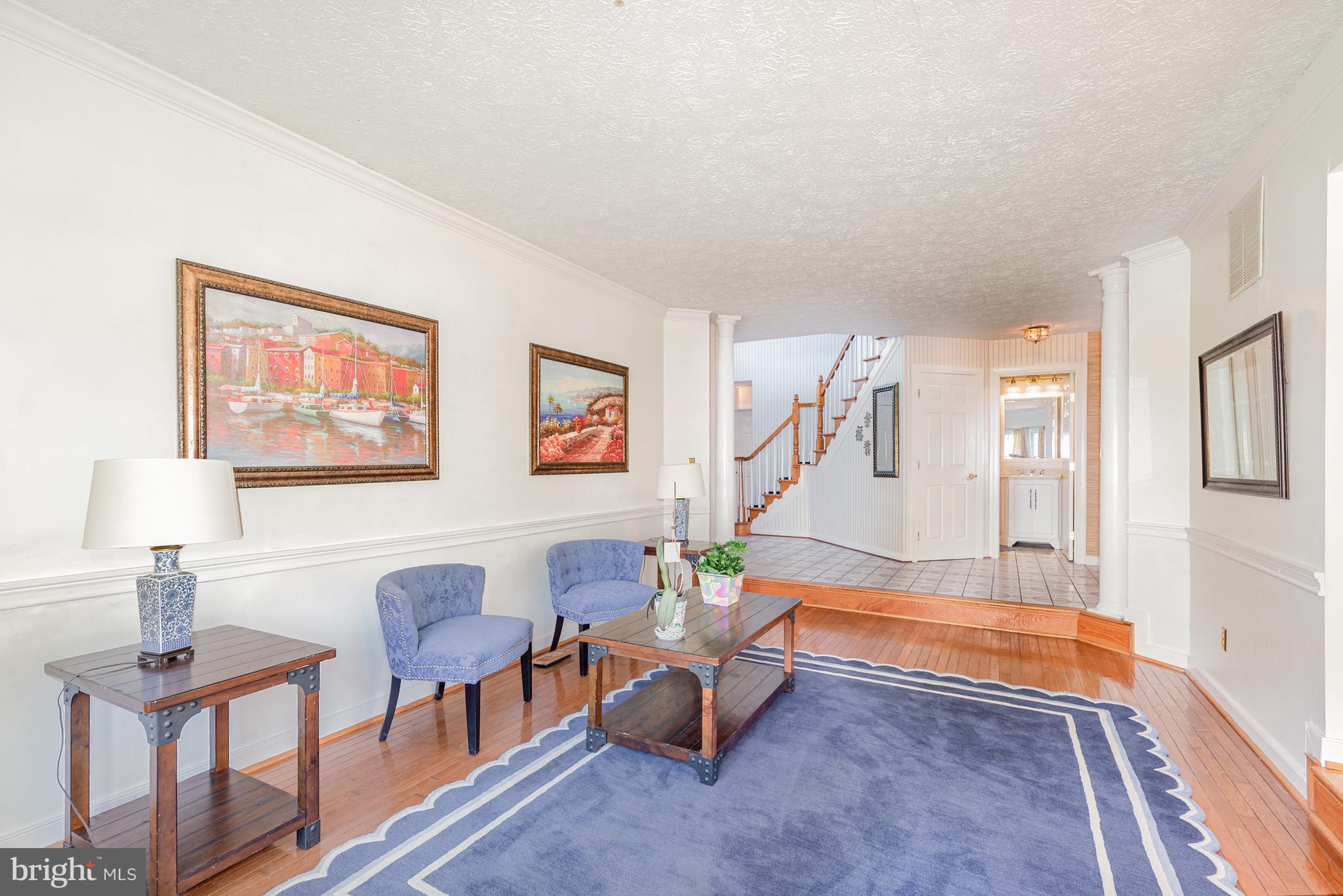 OVERVIEW MANOR - Residential