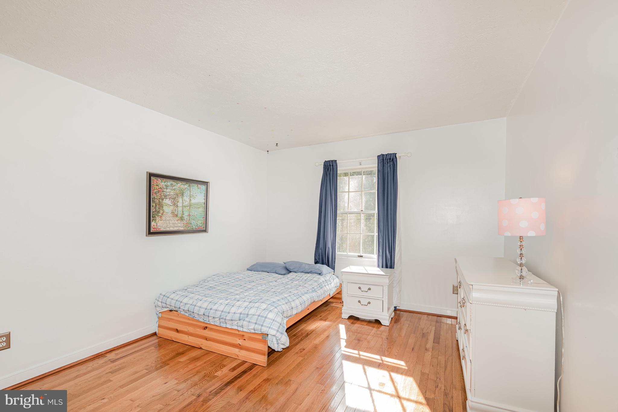 OVERVIEW MANOR - Residential