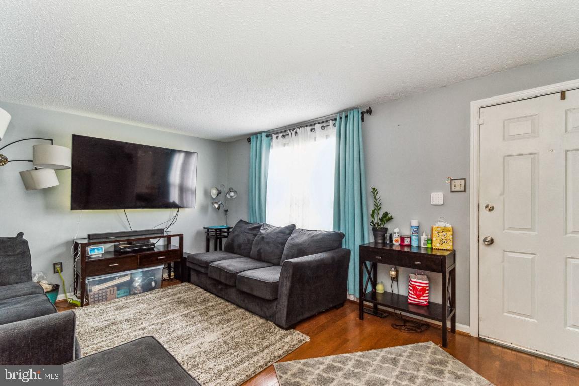 JACOBS MEADOW - Residential