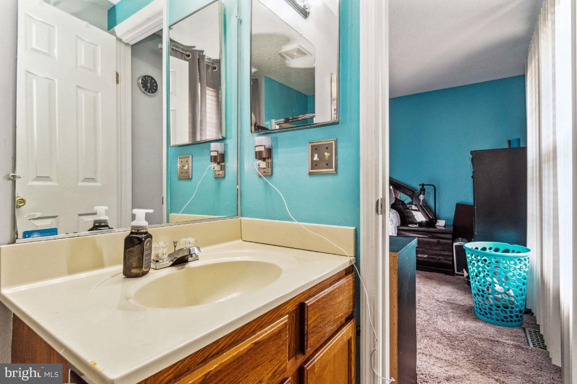 JACOBS MEADOW - Residential