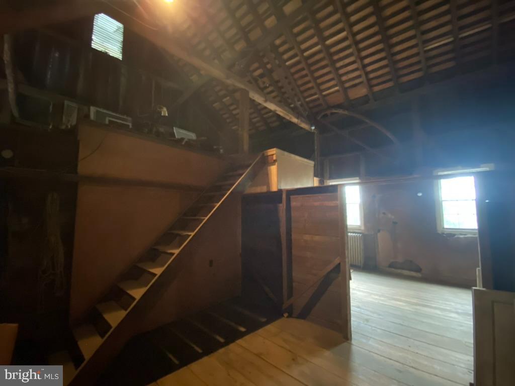 YELLOW SPRINGS - Residential