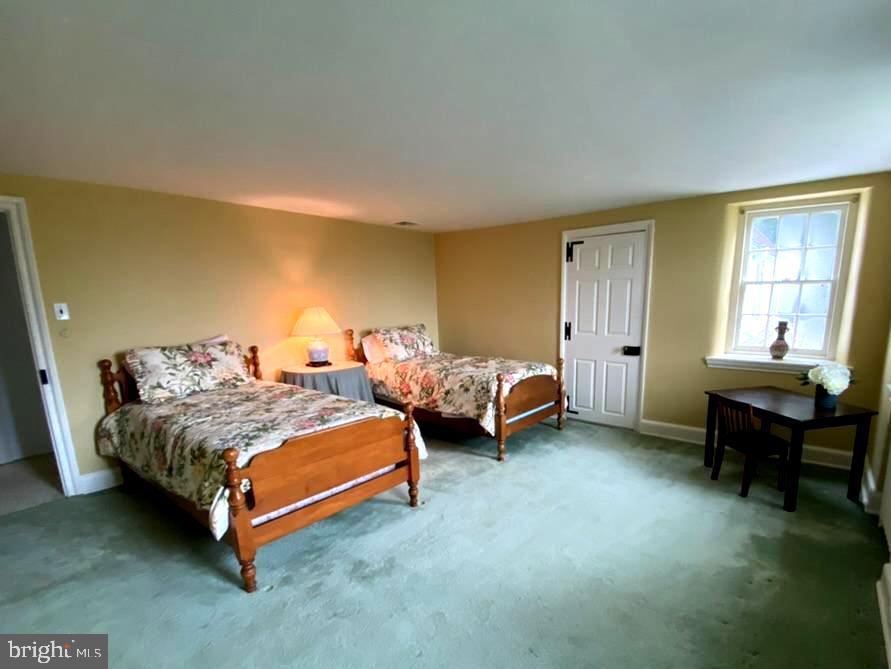 YELLOW SPRINGS - Residential