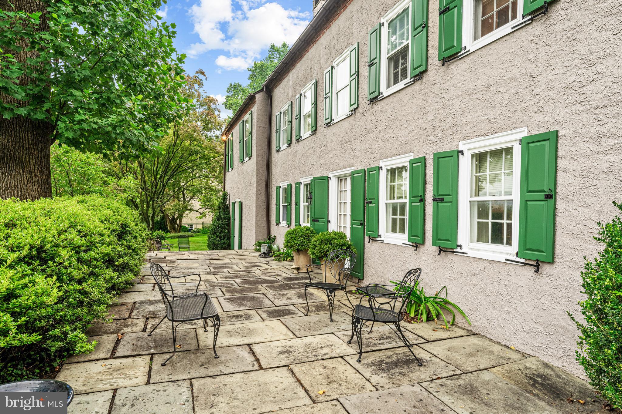 YELLOW SPRINGS - Residential