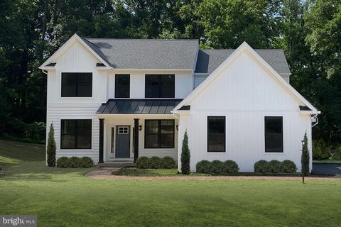 135 HOFFMANSVILLE ROAD BARTO PA 19504