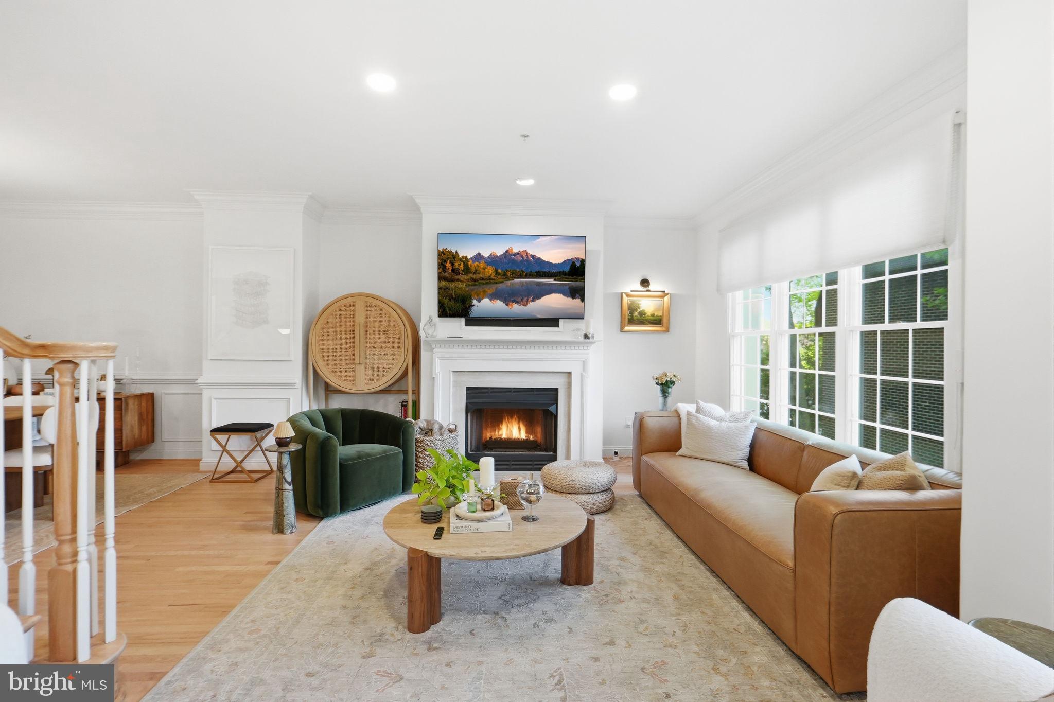 1320 LESSARD LANE