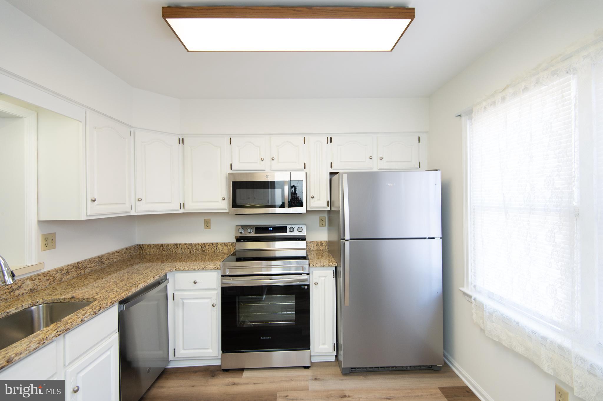 RIVERVIEW TOWNHOUSES - Residential