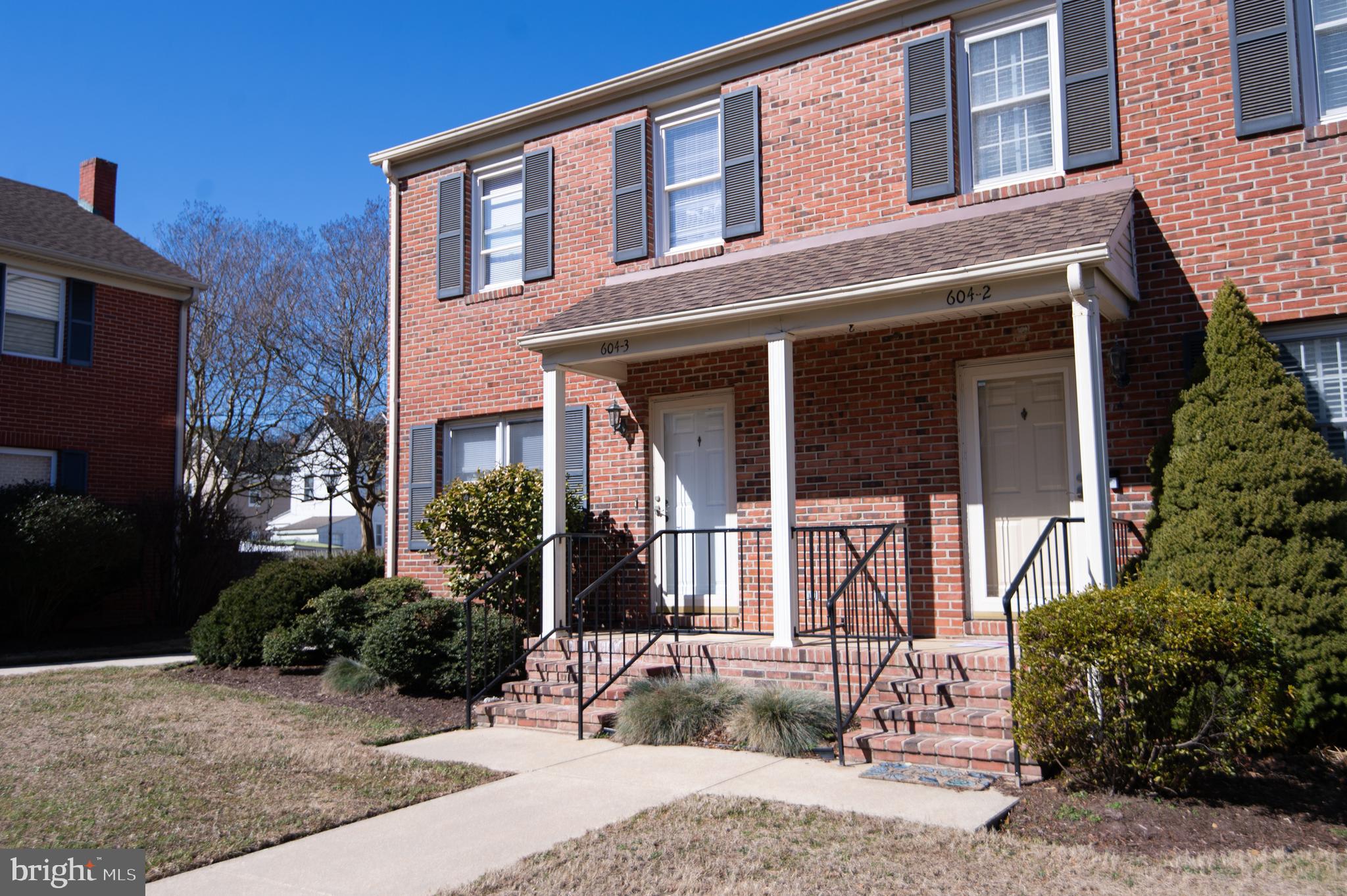 RIVERVIEW TOWNHOUSES - Residential