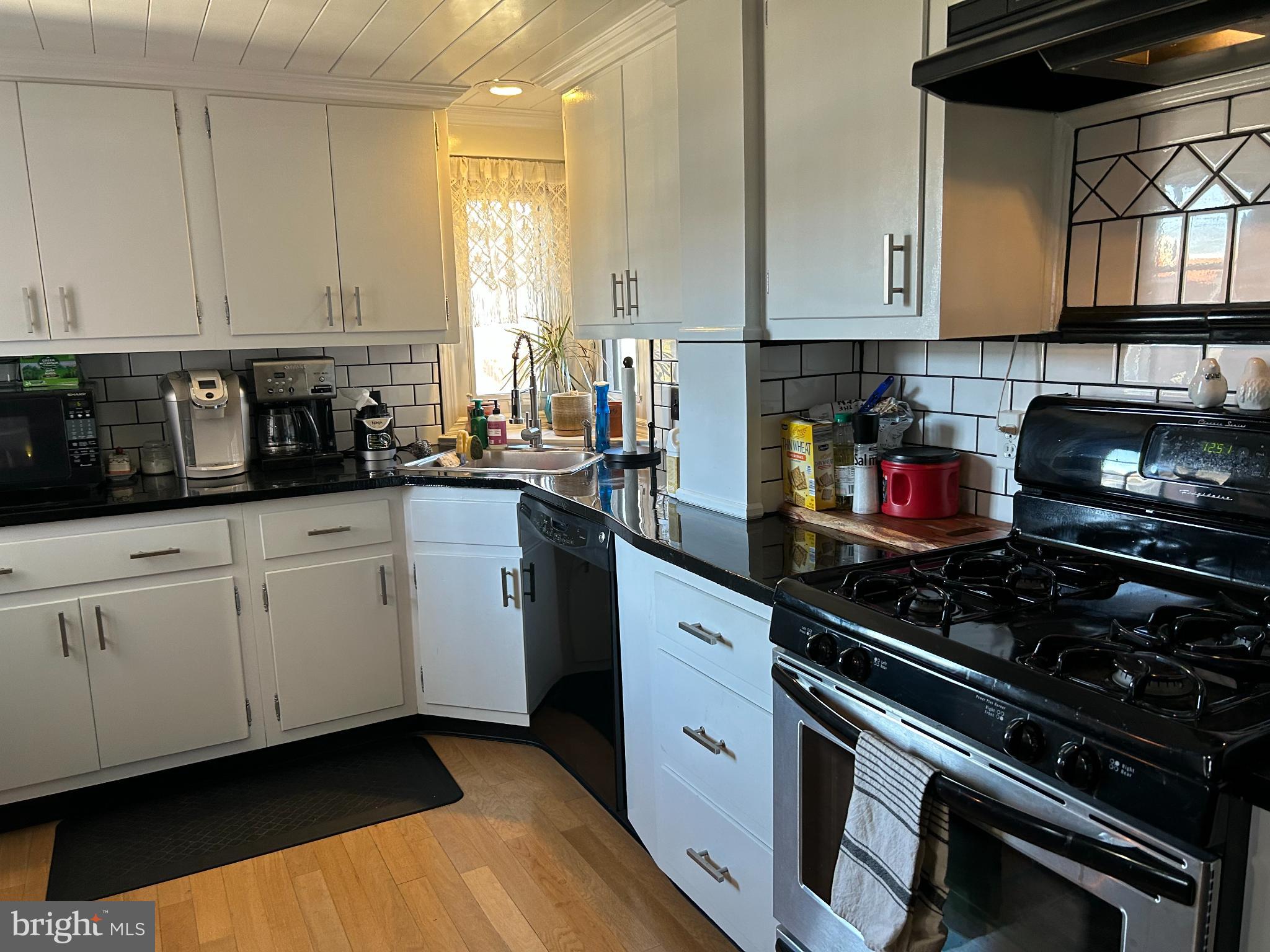 1901 FAIRVIEW STREET