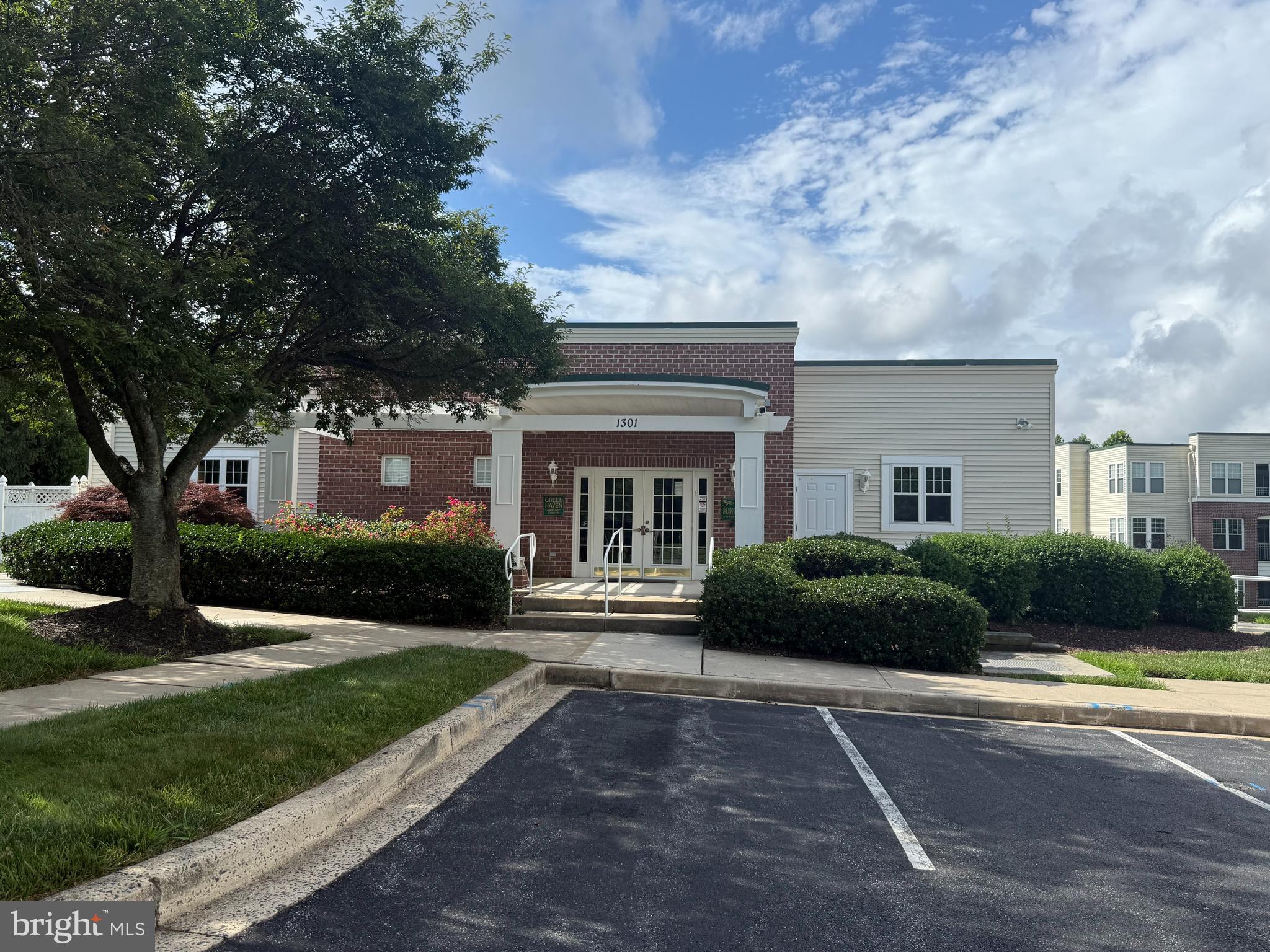1303 SCOTTSDALE DRIVE D 346