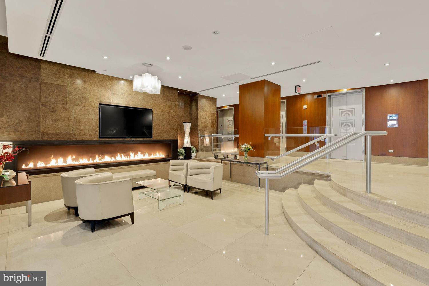 811 4TH STREET NW 114
