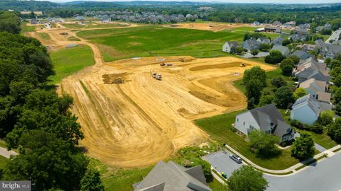 Photo of 303 MILLPOND DR - PARKSIDE PHASE 5, LOT 42, LITITZ, PA 17543 (MLS # PALA2039220)