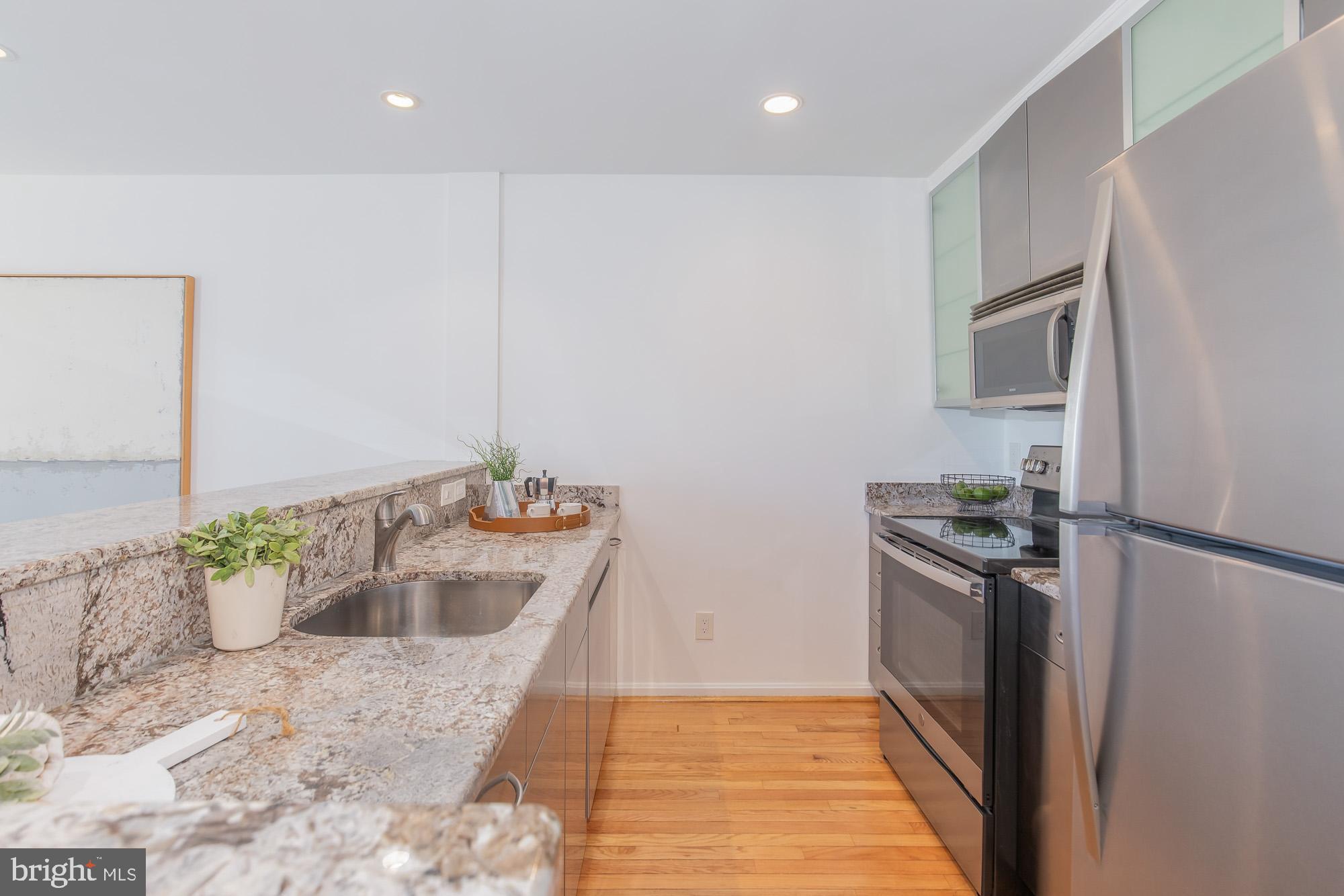 ROSSLYN - Residential